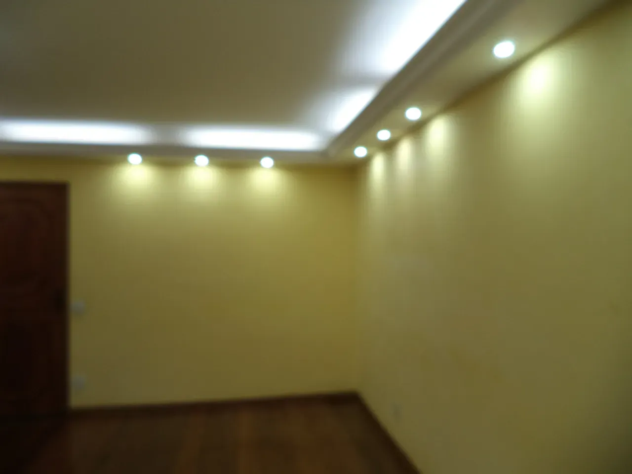 93 m² apartment with 2 bedrooms and 3 bathrooms — photo 36