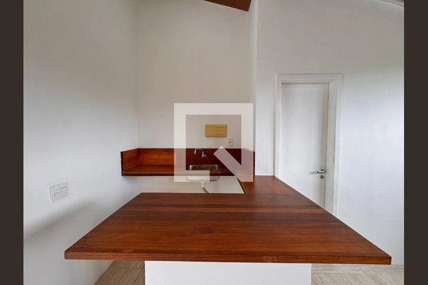 226 m² apartment with 4 bedrooms and a balcony grill — photo 13