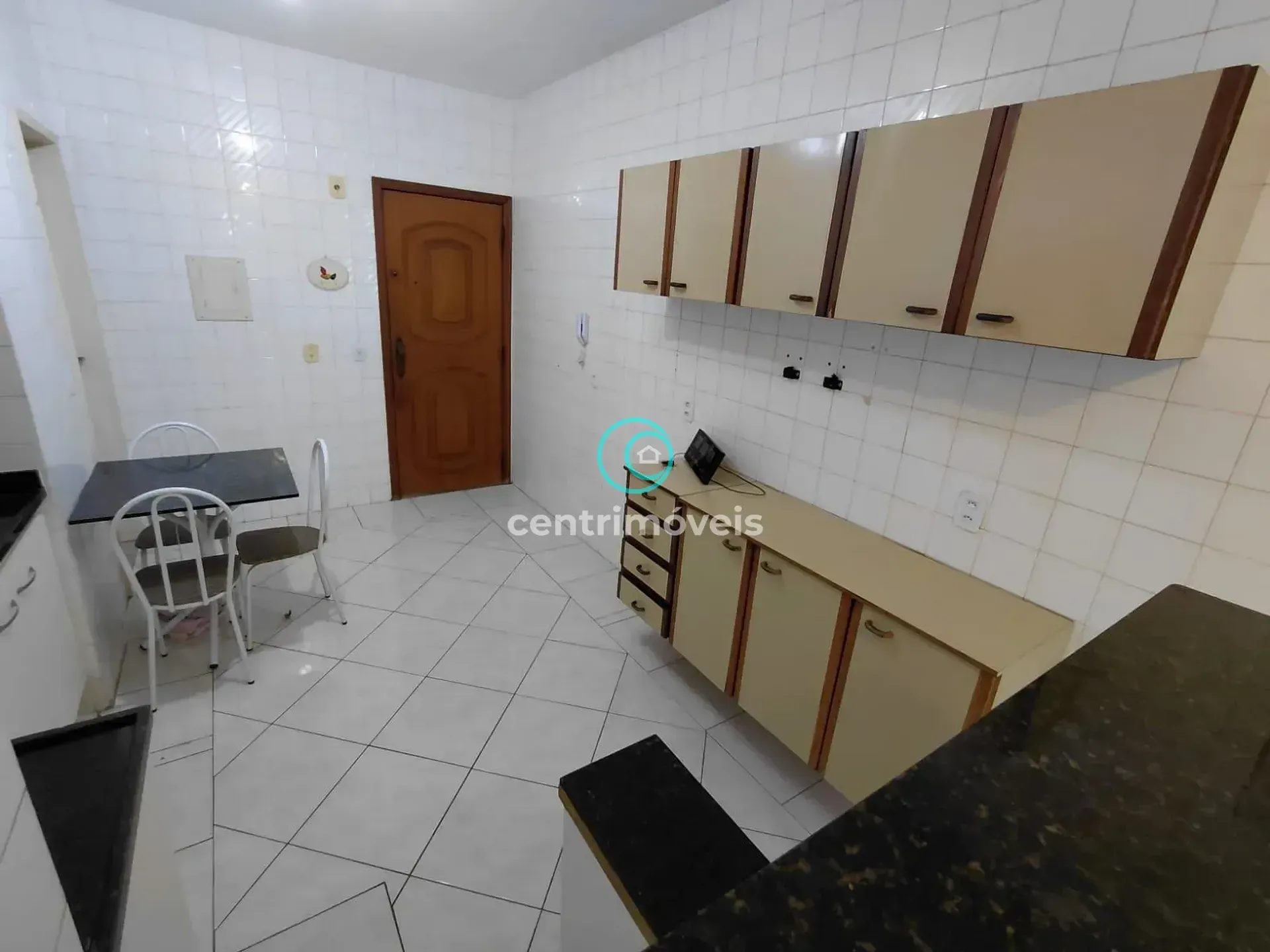 Rental apartment with 2 bedrooms, 2 baths and a balcony — photo 32