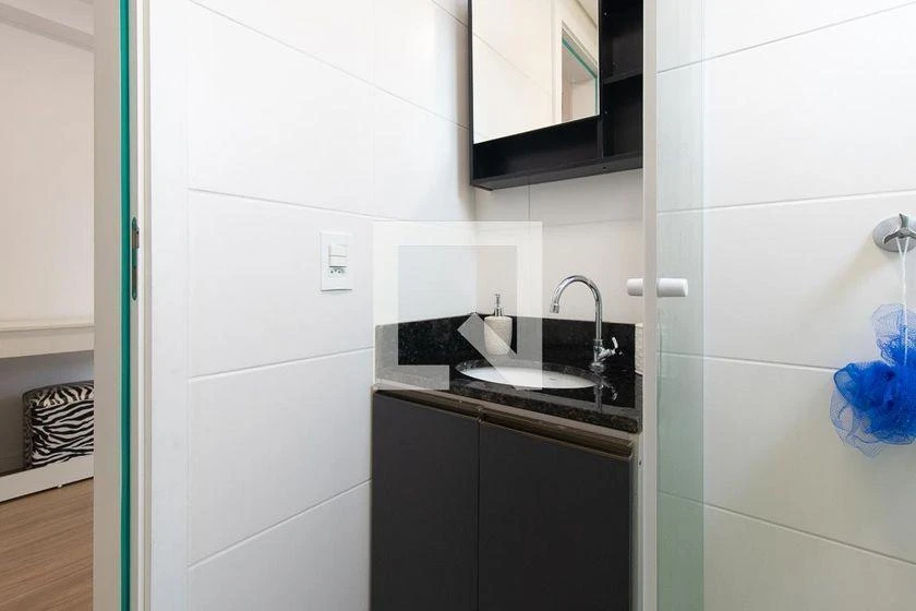 Washing machine in a one-bedroom apartment, 33 m² — photo 4