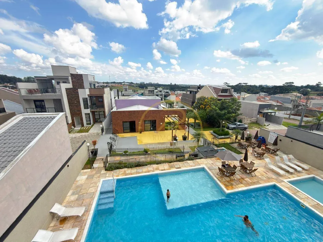 House 100 m² with 3 bedrooms and 2 parking spots — photo 6