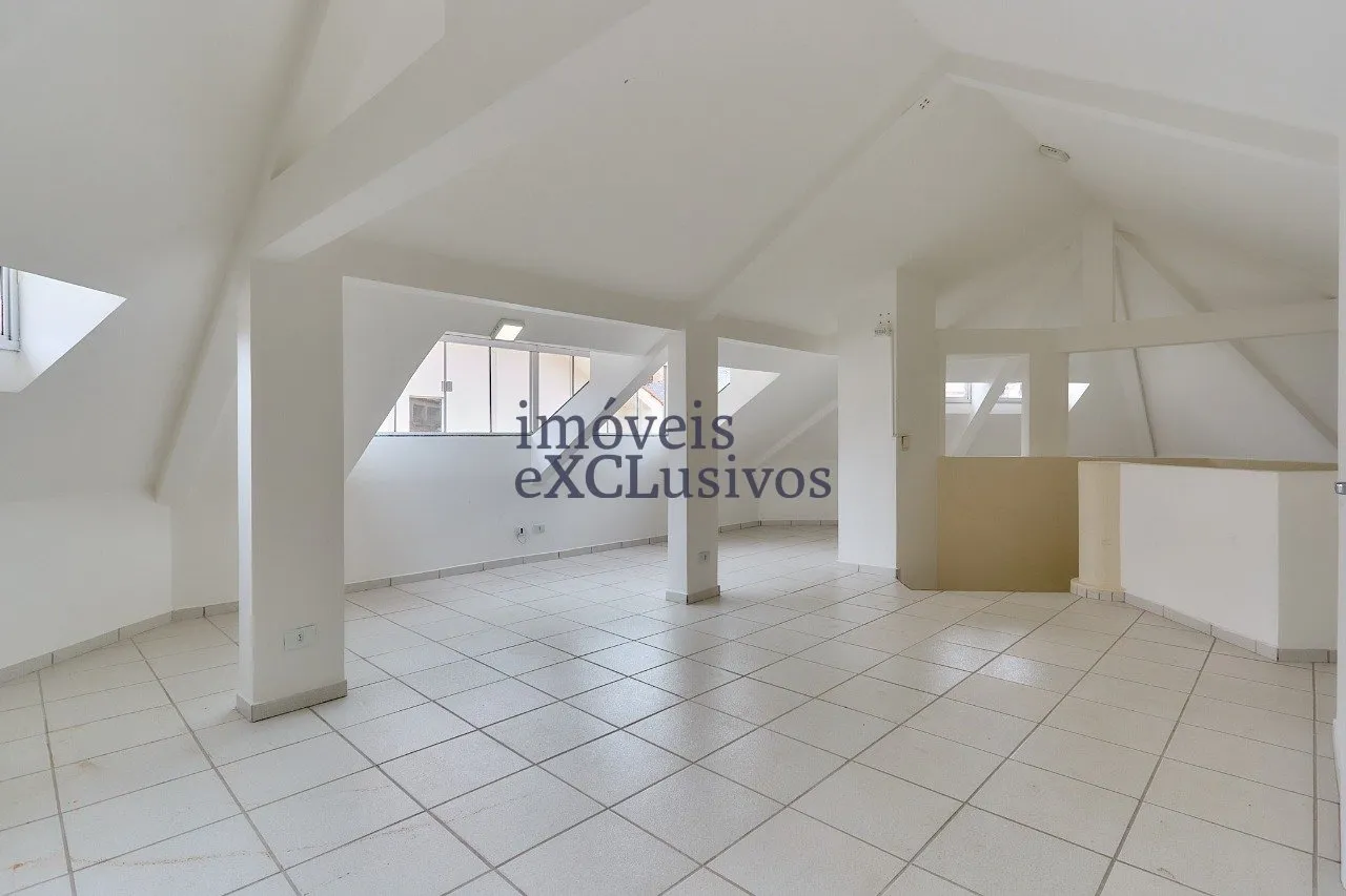 House with 3 en-suite bedrooms and 500 m², 3 parking — photo 57