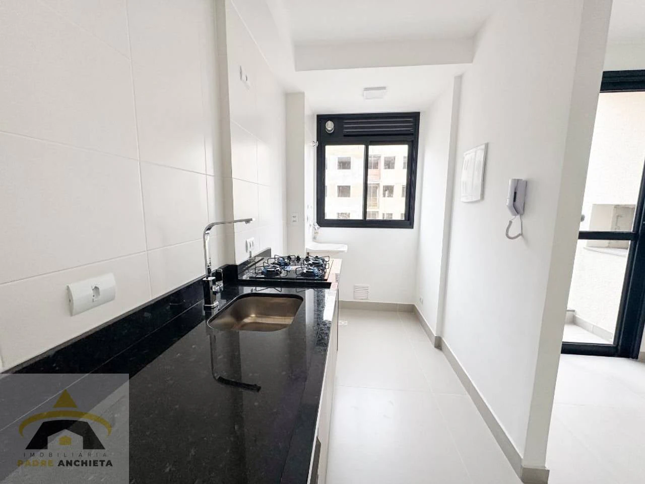 2-bedroom apartment with a home office in Curitiba — photo 6