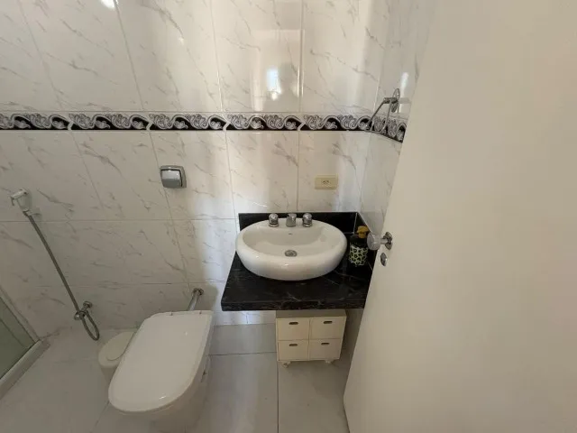 2-bedroom apartment with a mountain view in Rio de Janeiro — photo 7