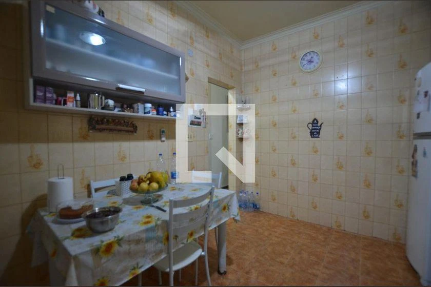 Furnished 231 m² house with 3 bedrooms and a balcony — photo 15