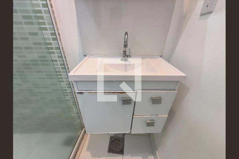 Condominium townhouse with 2 bedrooms and balcony — photo 8