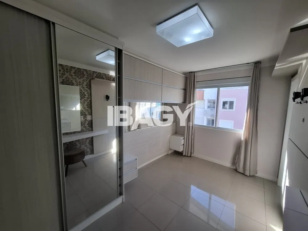 Apartamento mobiliado com 3 dormitórios e sacada envidraçada — photo 8