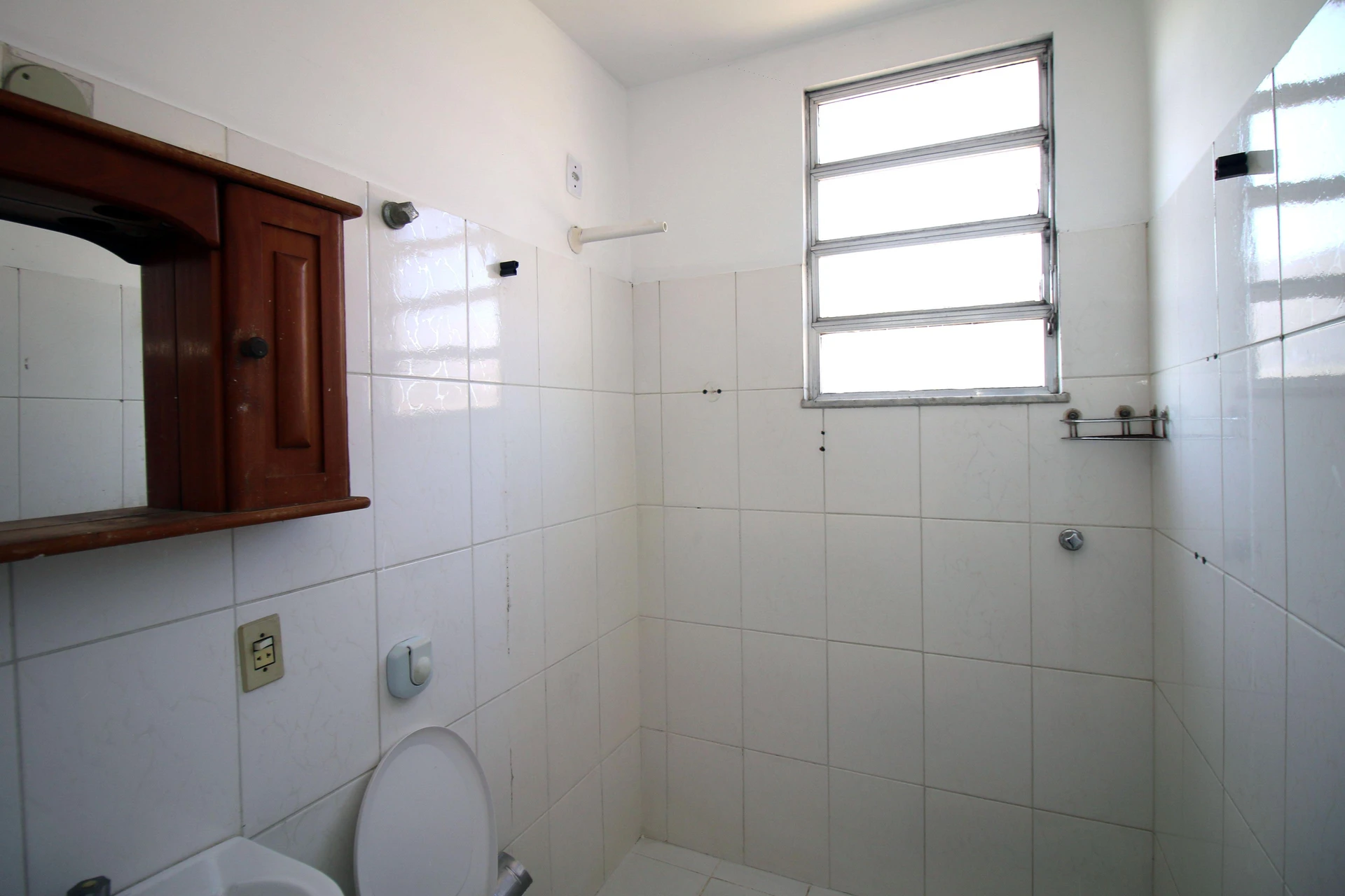 2-bedroom apartment with 1 bathroom and no parking — photo 12