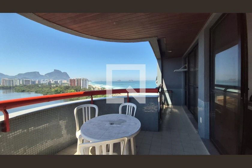 Furnished 2-bedroom apartment with view in 72 m² — photo 8