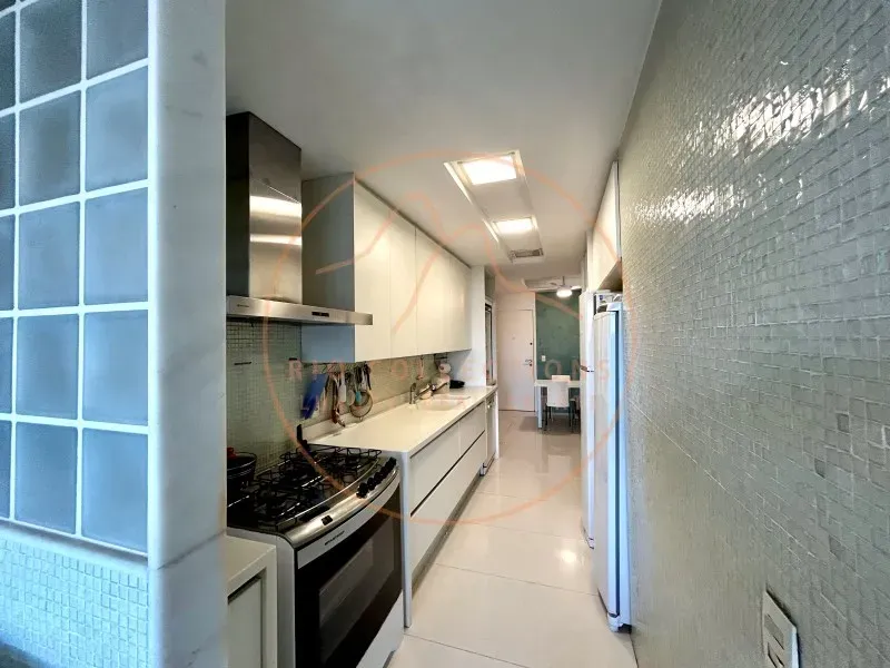 Furnished apartment, 419 m², with a bathtub — photo 10