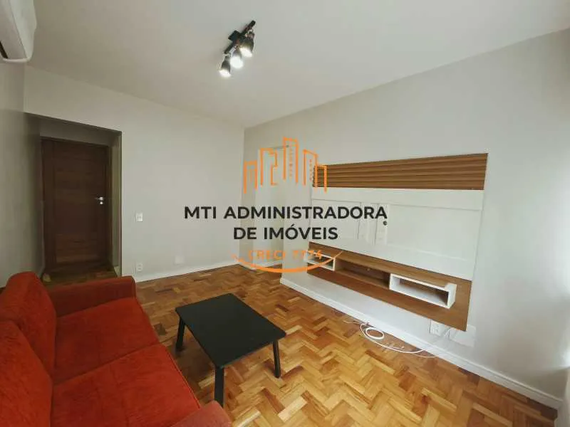 2-bedroom apartment in a building with a pool — photo 20