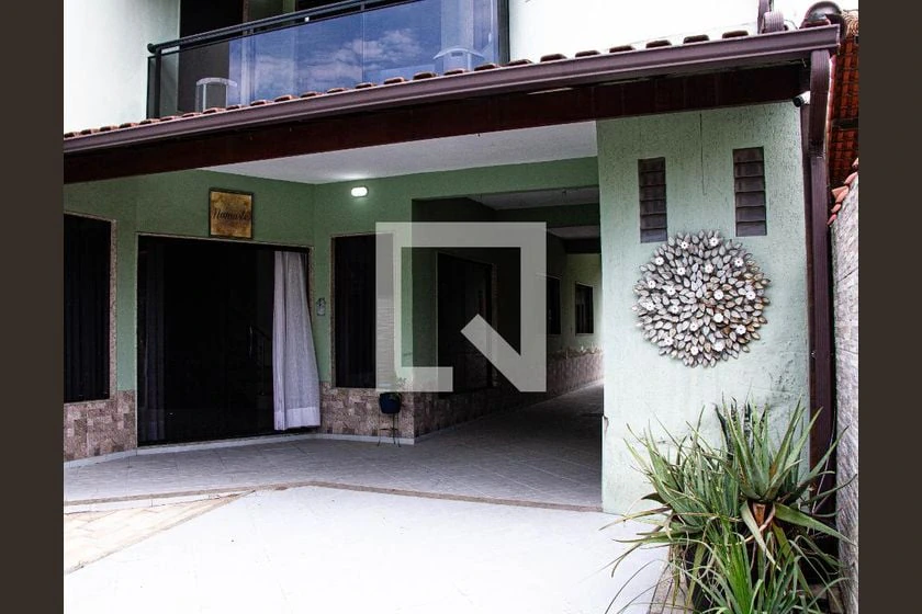 Casa de 4 dormitorios con espacio de home office — photo 34