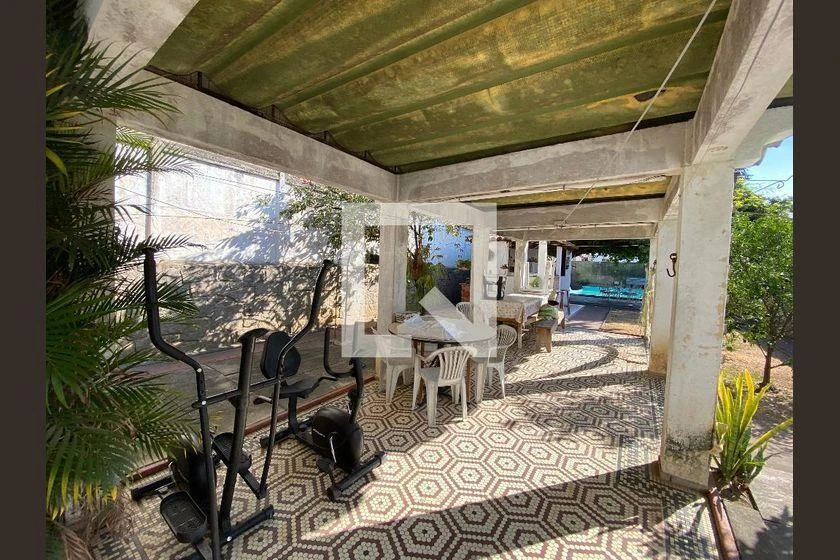 Casa para locação com varanda e 4 quartos, 1147 m² — photo 48