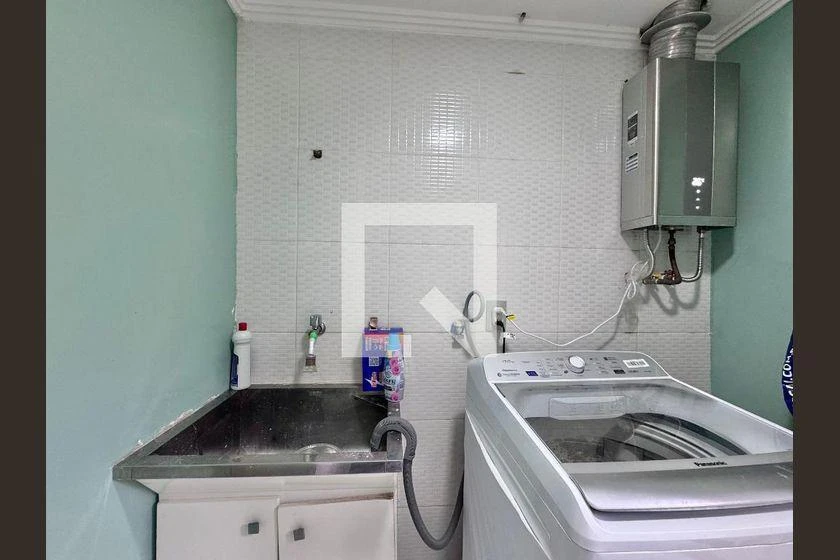 Furnished house with a closed kitchen and 4 en-suites — photo 32