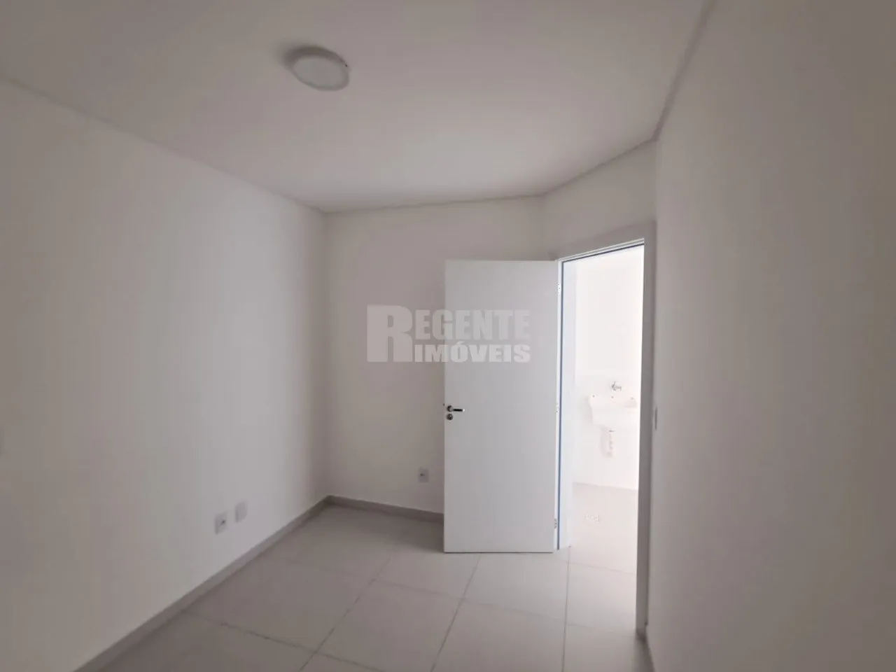 40 m² apartment with 1 bedroom and 1 parking spot — photo 13