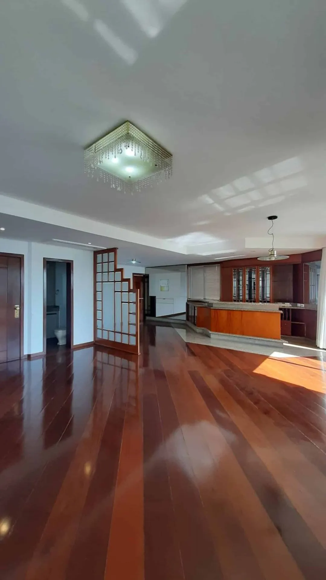 283 m² apartment with 4 bedrooms and 2 en-suites — photo 9