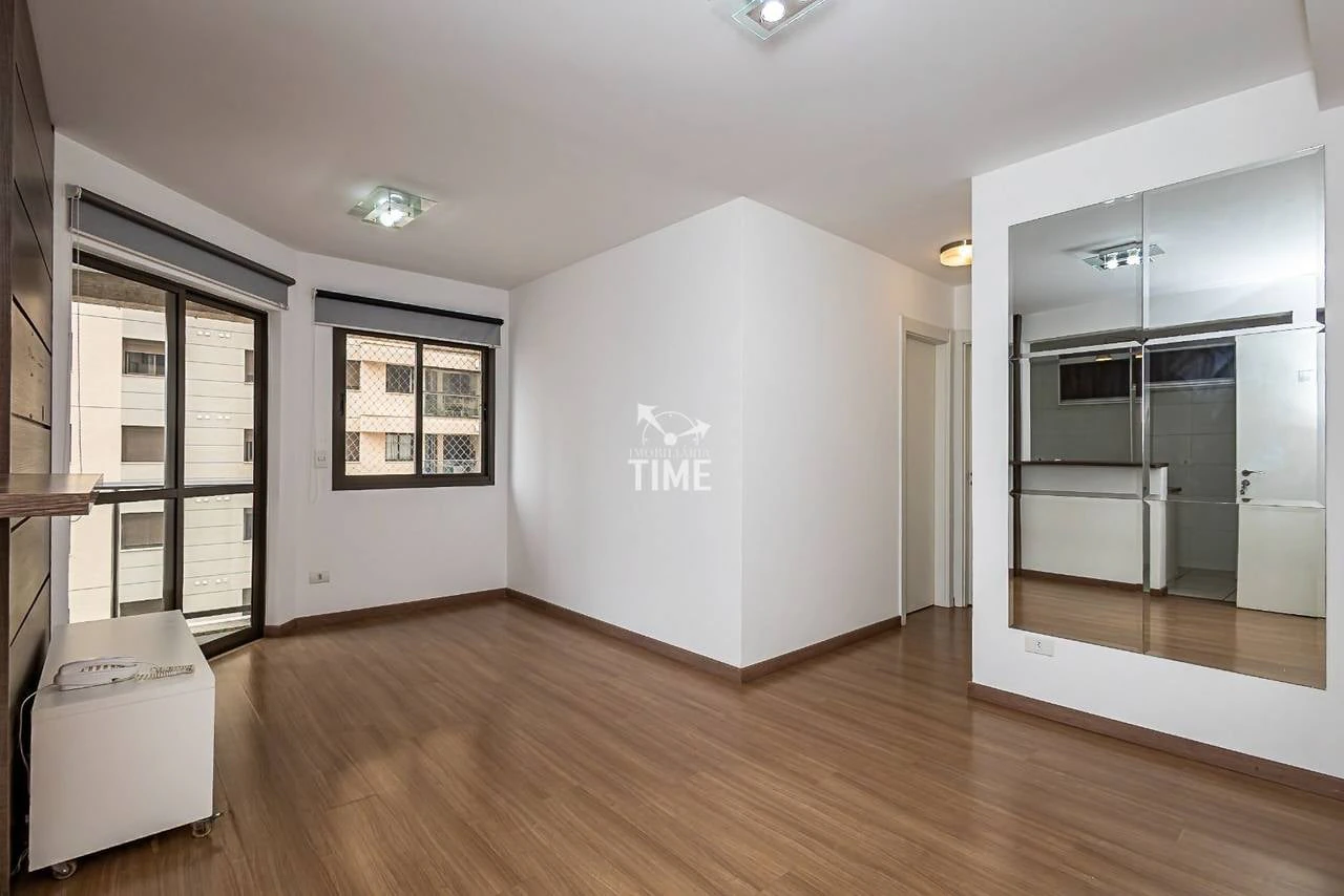 2-bedroom apartment with a home office in Curitiba — photo 8