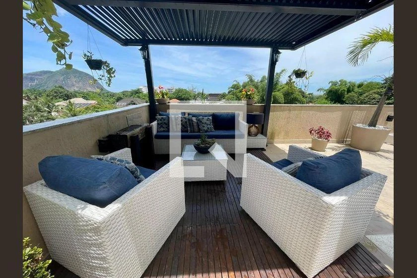 Furnished apartment, 492 m², with a glass-enclosed balcony — photo 20