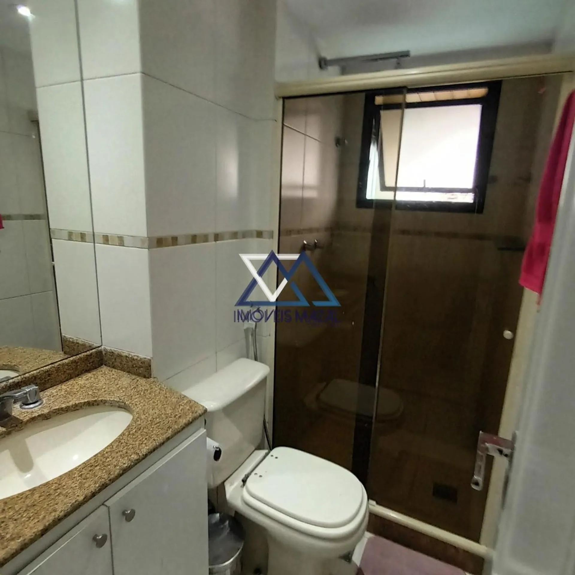 Квартира с 3 спальнями и застеклённым балконом — photo 19
