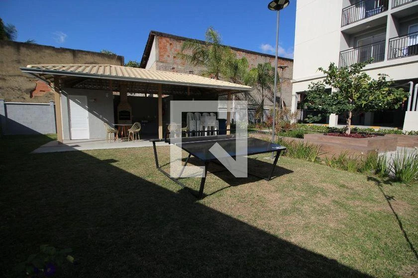 Furnished 50 m² apartment with 2 bedrooms and balcony — photo 33