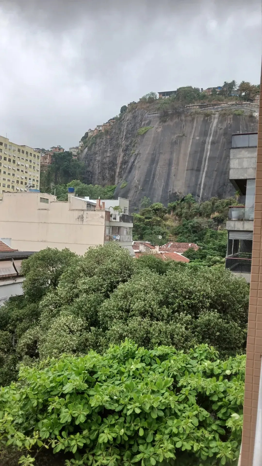 3 quartos e vista para as montanhas: apartamento de 106 m² — photo 6