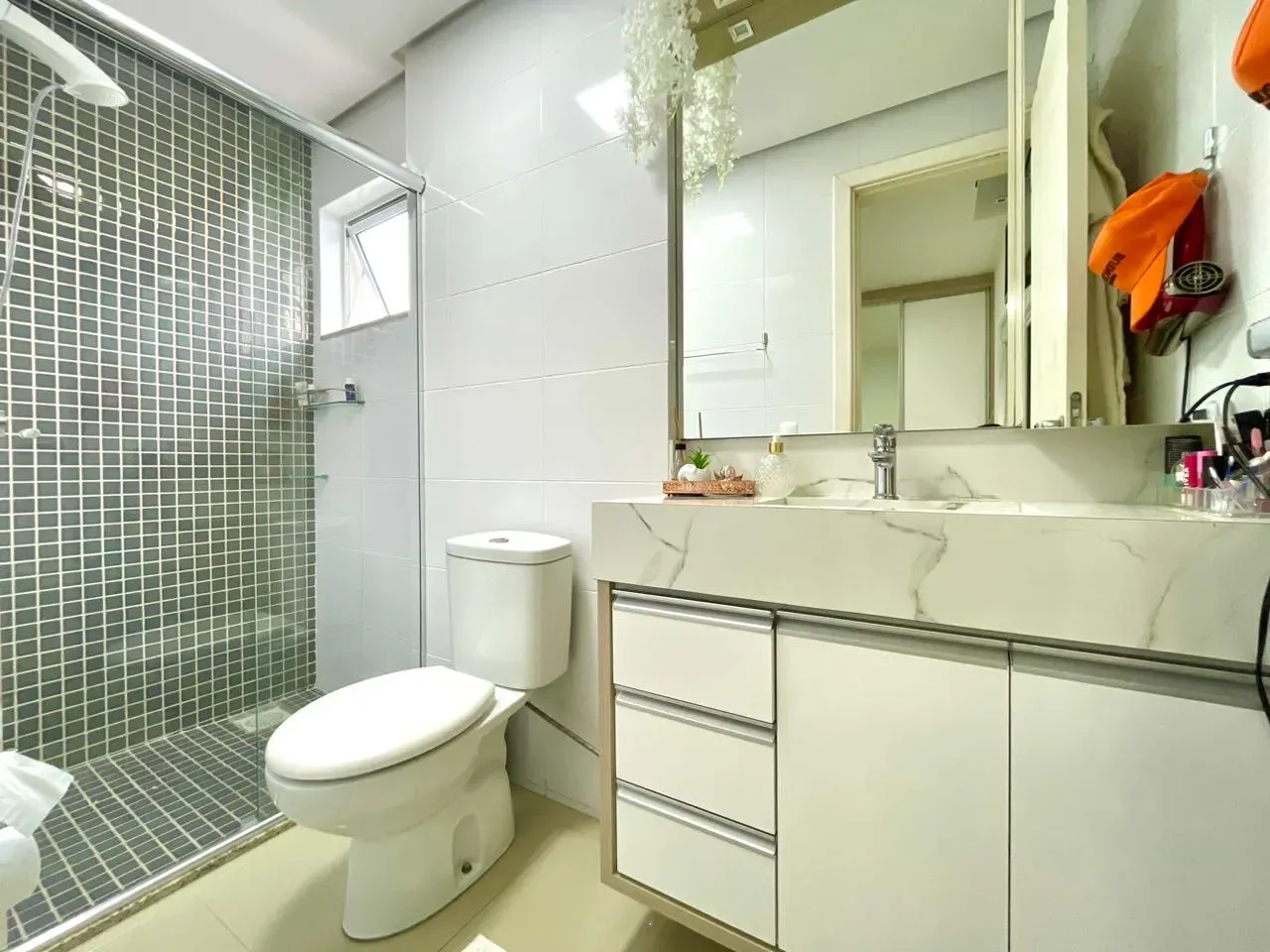 Furnished 2-bedroom apartment with balcony on the 8th — photo 14