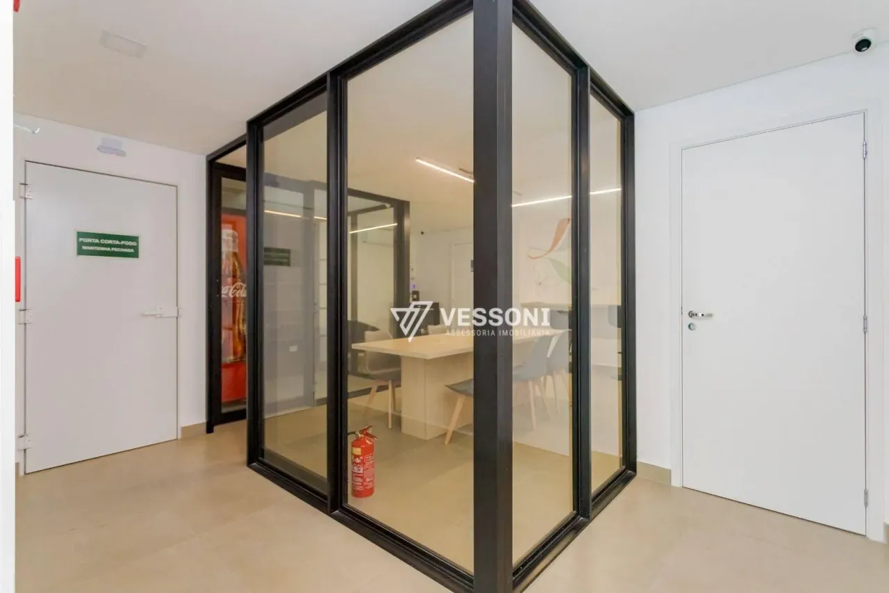 Furnished 33 m² studio with 1 bedroom and a balcony — photo 14