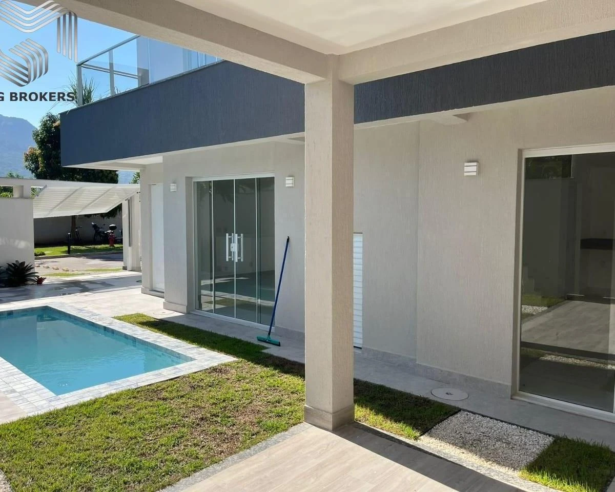 Casa com 220 m² e 4 suítes, 2 vagas de garagem — photo 5