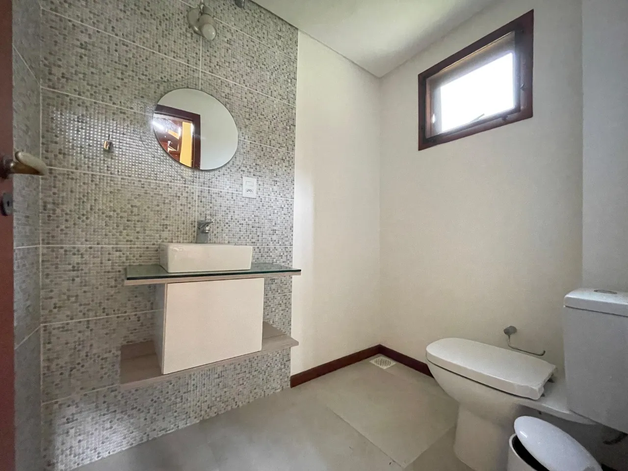 House with 4 bedrooms and 1 en-suite, 600 m² — photo 47