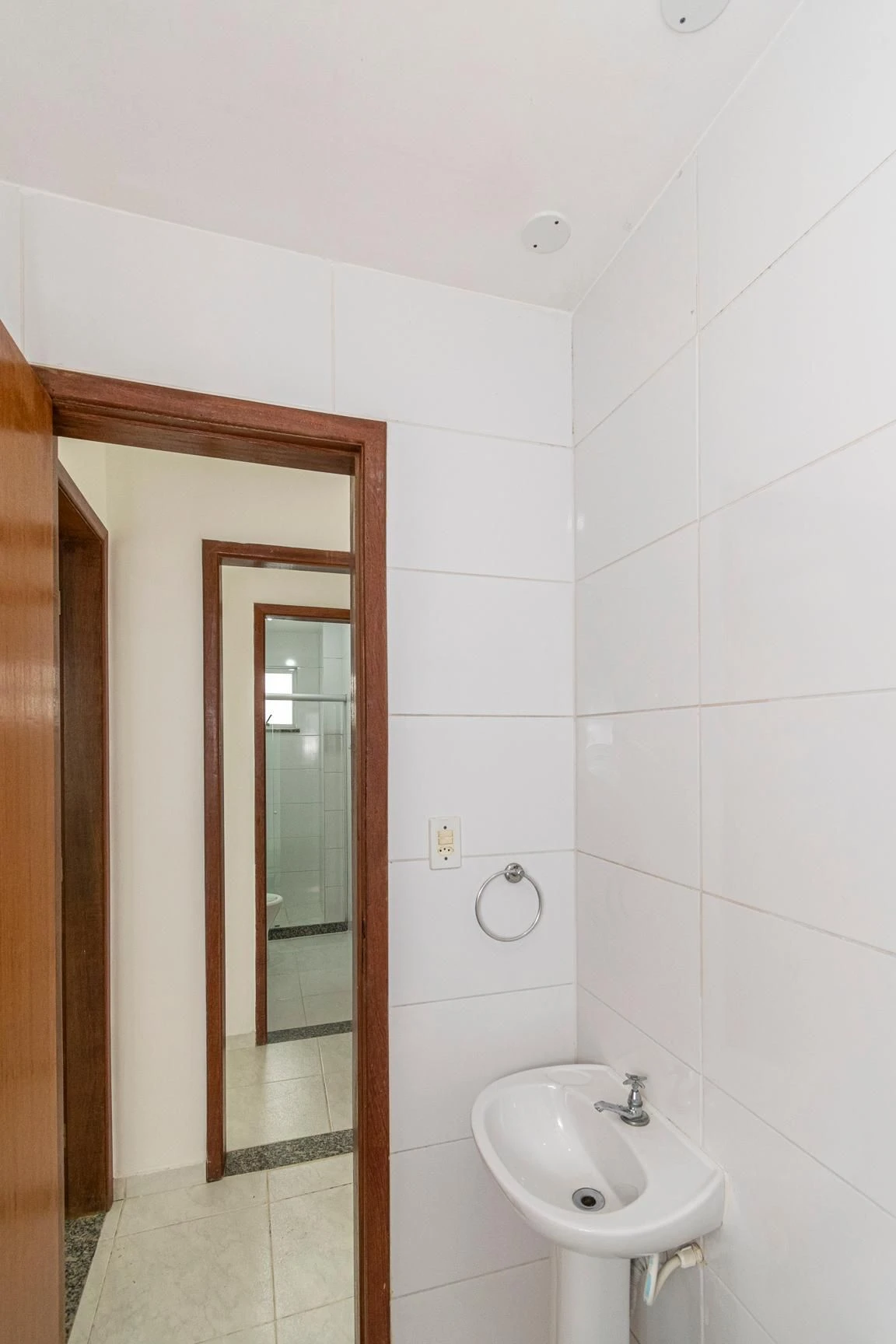 Washing machine in a 2-bedroom apartment, 68 m² — photo 35