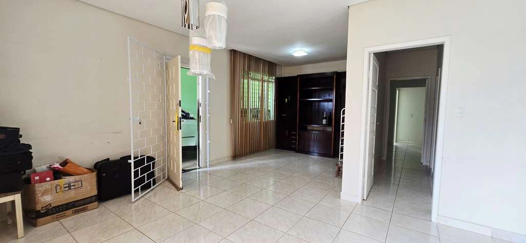 House with a private BBQ and 3 bedrooms — photo 2