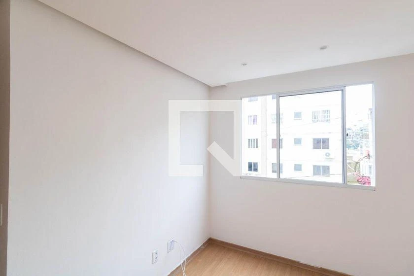 2-bedroom apartment in a building with a gym — photo 5