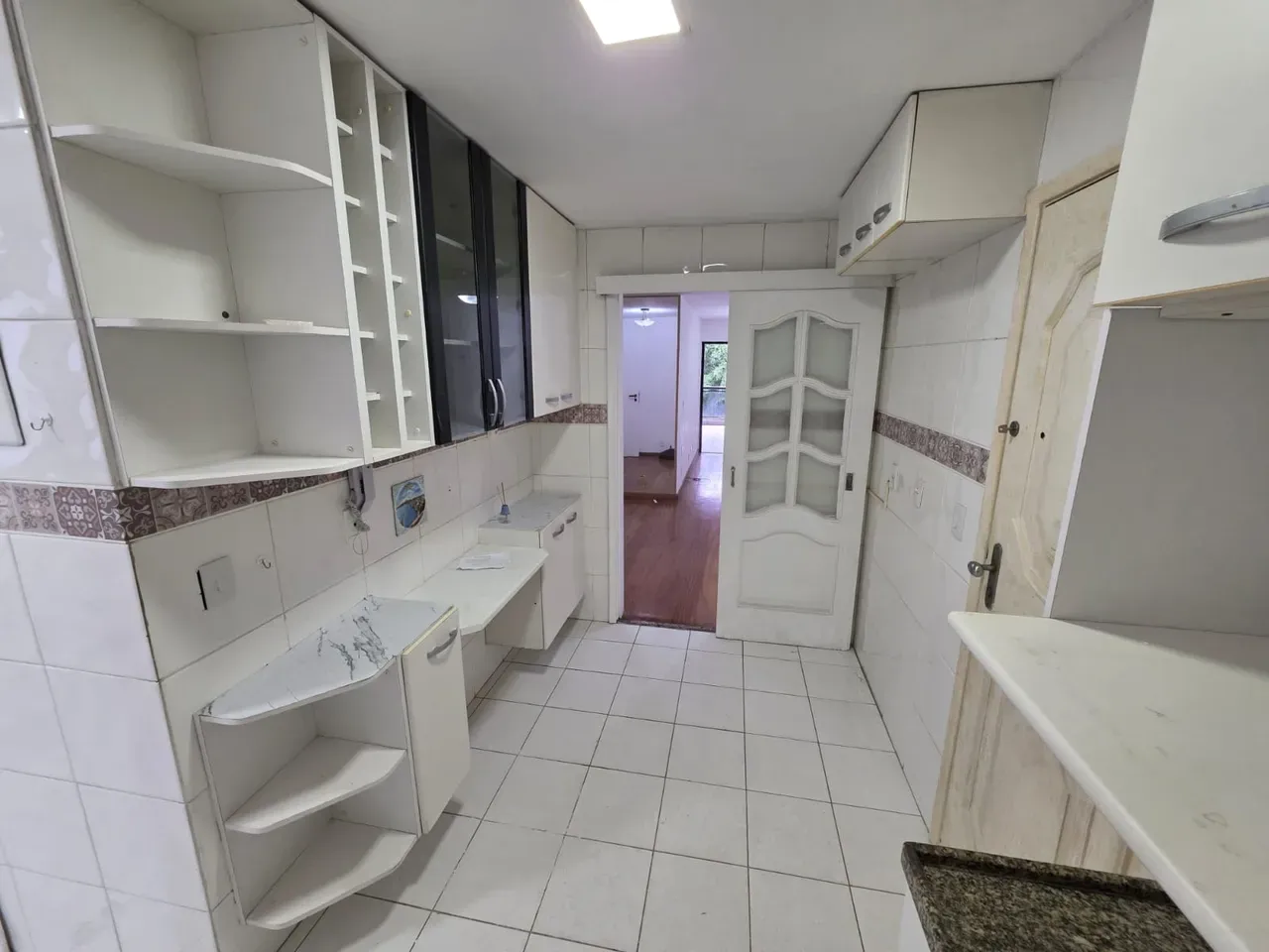 3-bedroom apartment, 1 with its own bathroom, 127 m² — photo 12