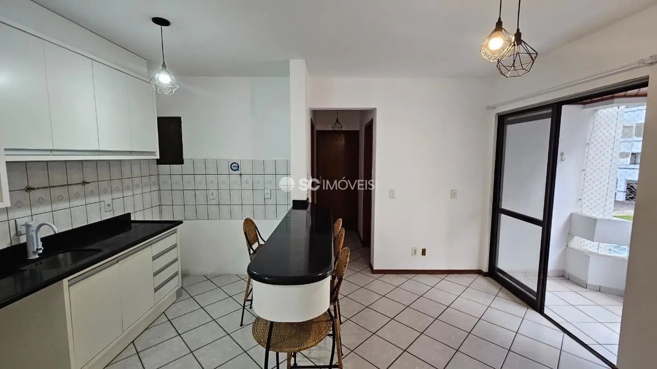 Unfurnished 2-bedroom apartment with private garden, 67 m² — photo 2