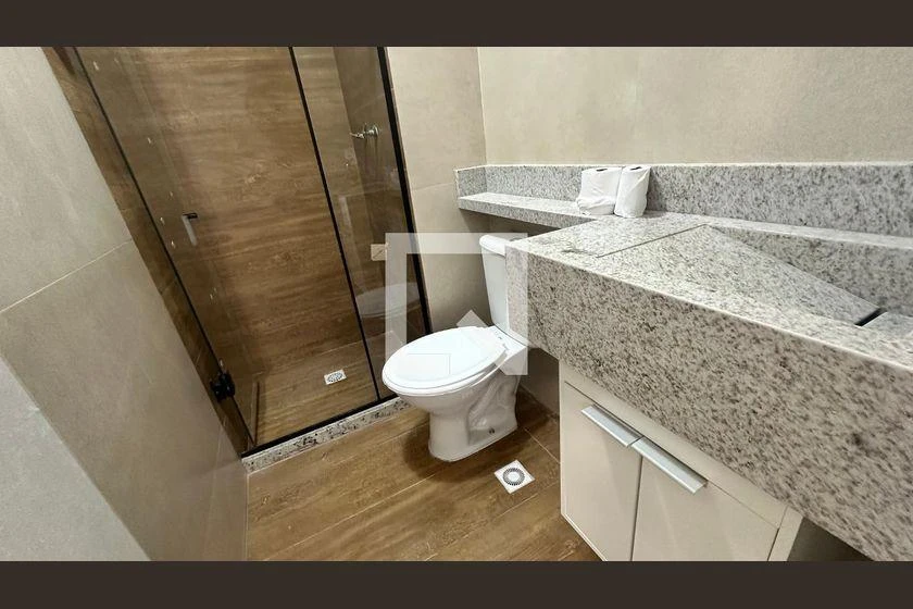 2-bedroom apartment in a building with a gym — photo 30