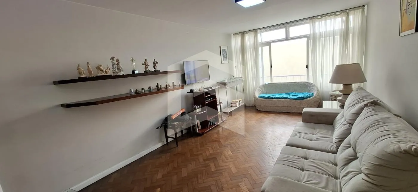 114 m² apartment with a washing machine and a home office
