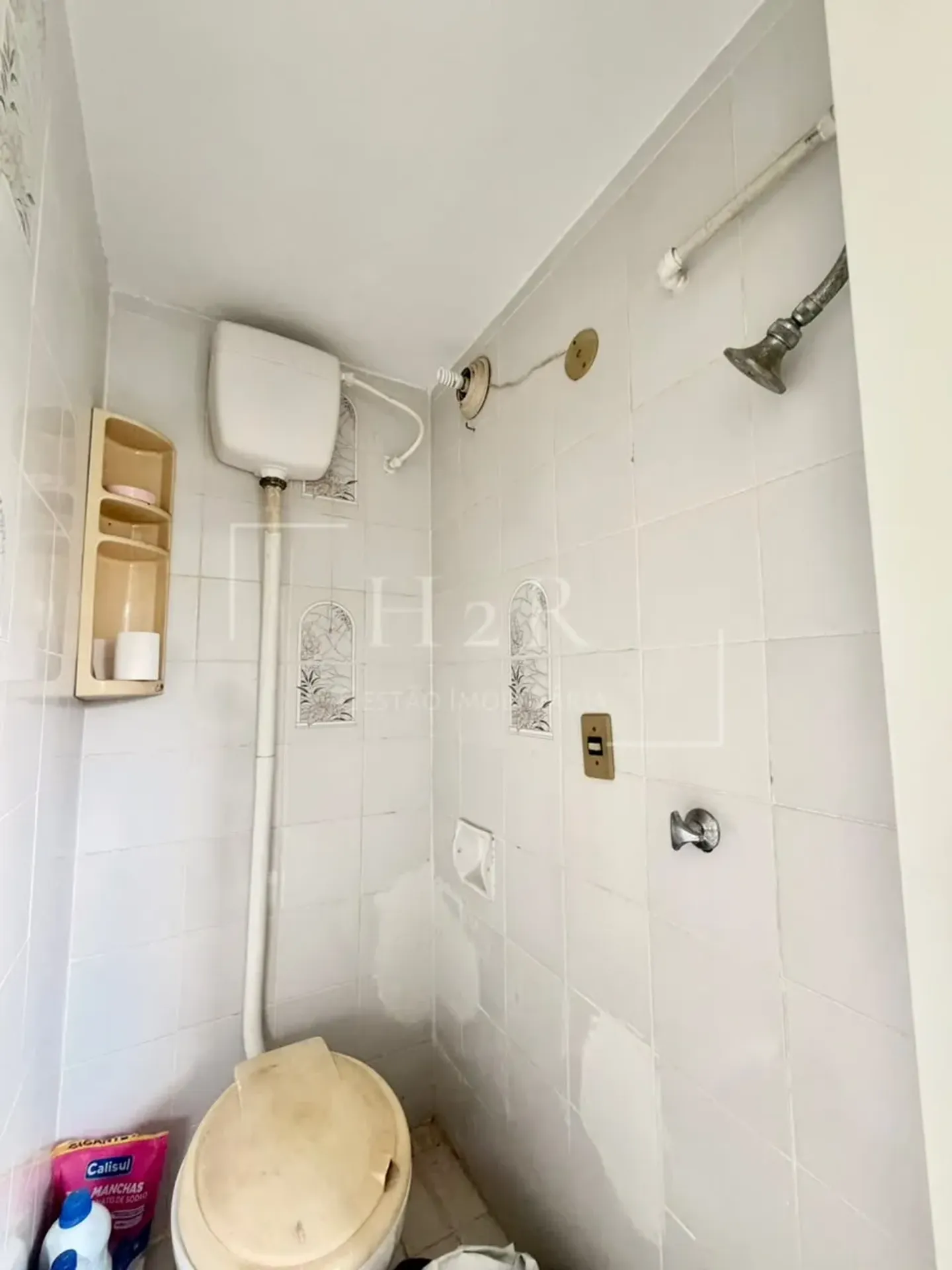 One-bedroom apartment with a mountain view in Rio de Janeiro — photo 17