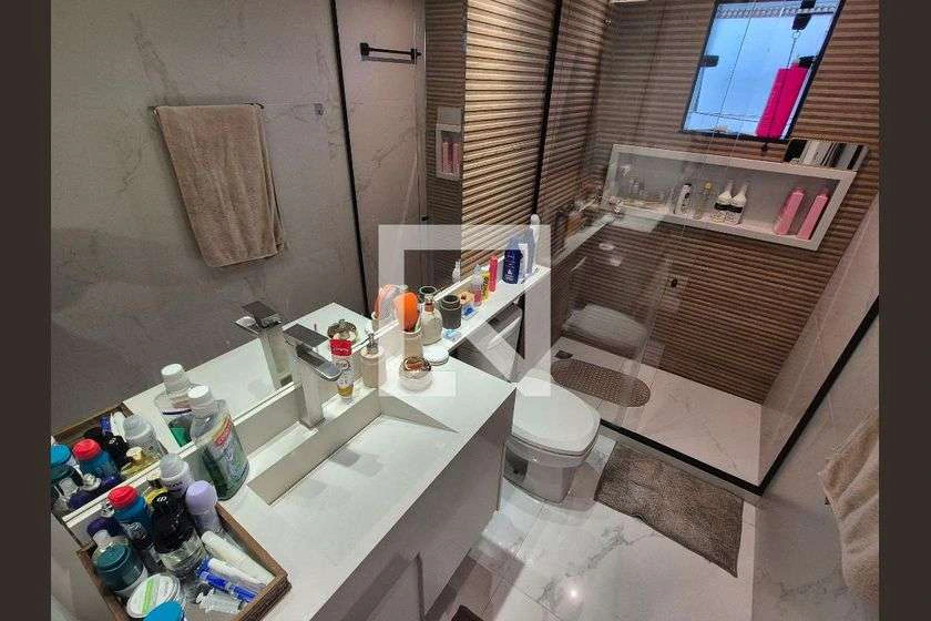 Будинок на 4 спальні з 270 м² і кухнею відкритого плану — photo 29