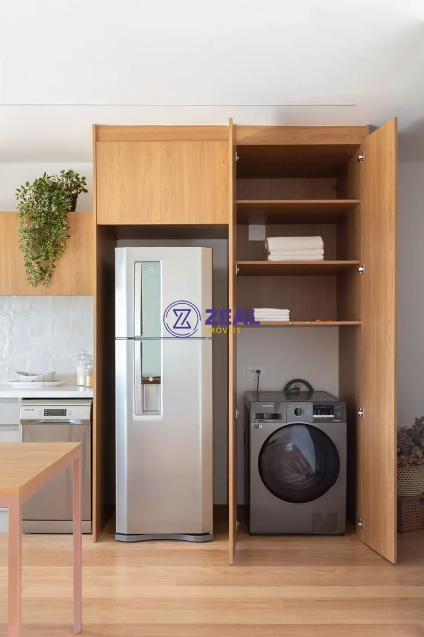 Furnished 1-bedroom apartment with water view — photo 6