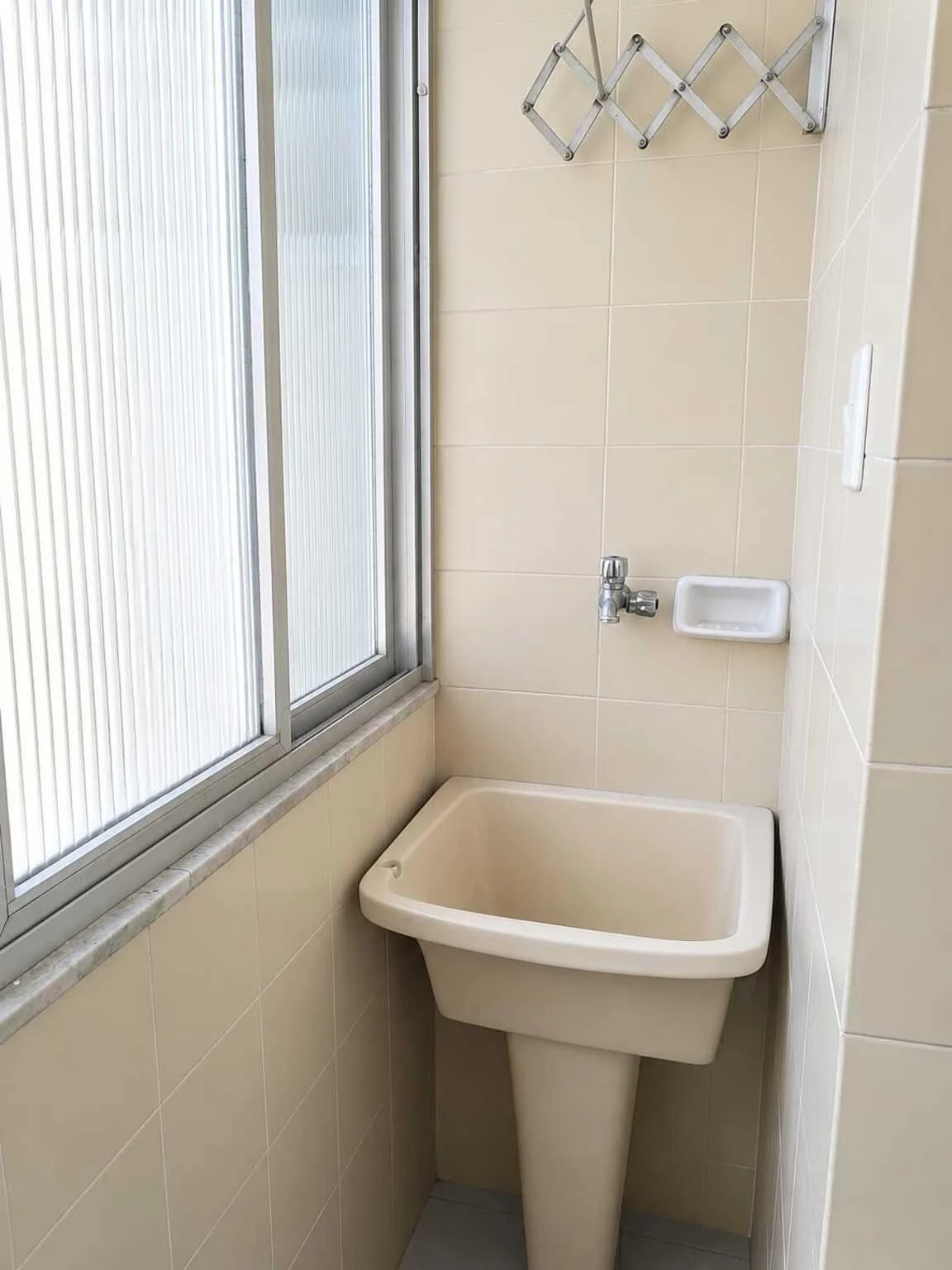 2-bedroom apartment with 1 bathroom and gas kitchen — photo 5