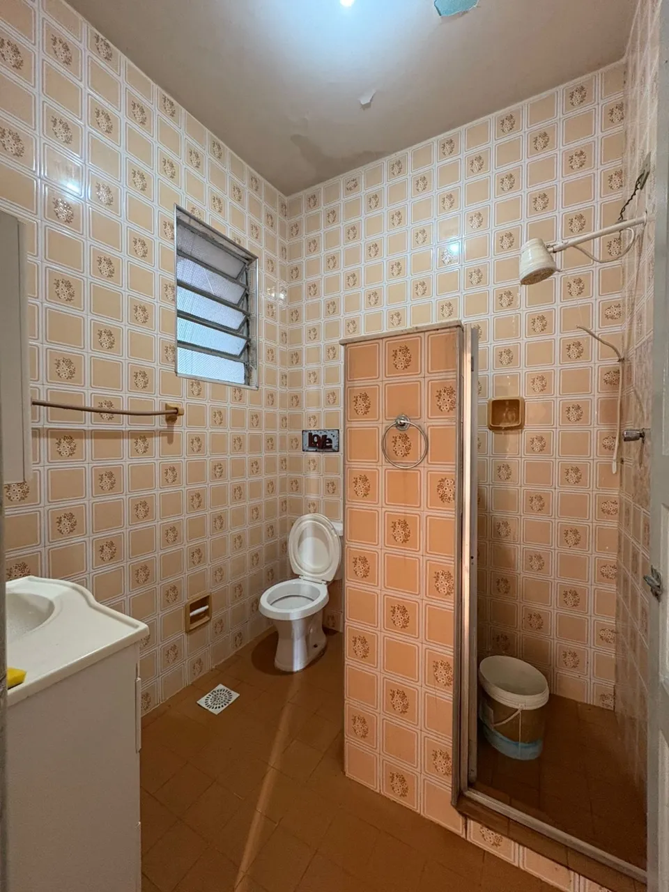 Apartamento com 2 quartos, 1 banheiro e varanda — photo 8