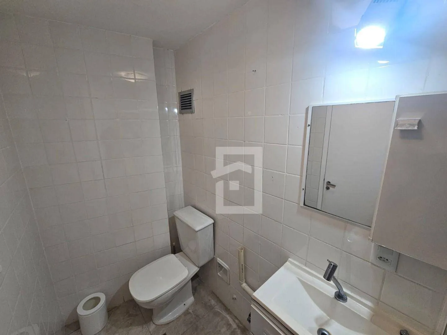 36 m² 1-bedroom suite apartment with parking — photo 27