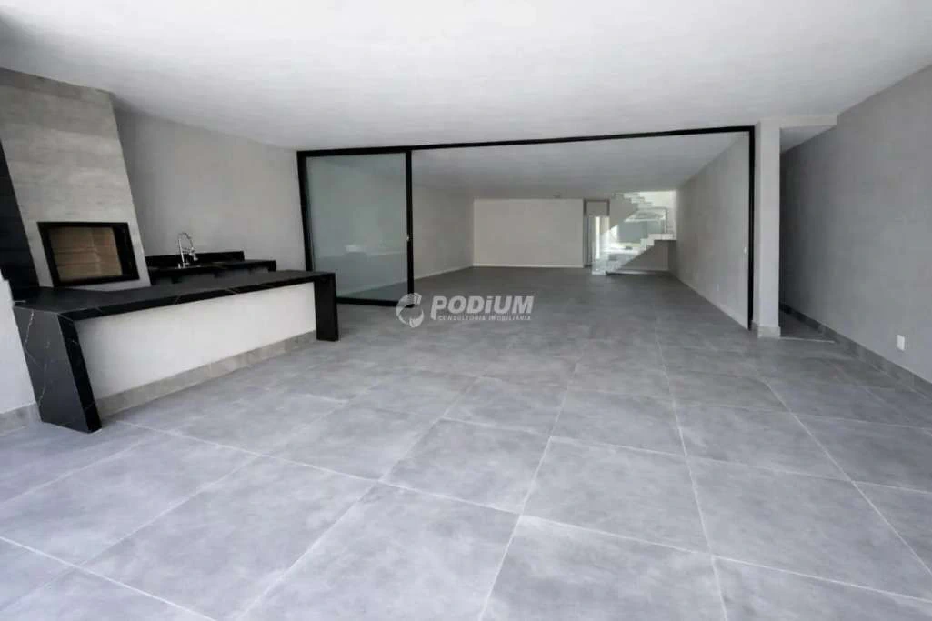 Casa de 462 m² com jardim privativo e 4 suítes — photo 7