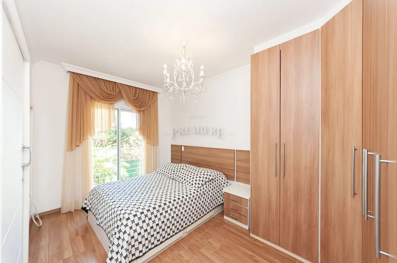 Furnished 270 m² house with 4 bedrooms and open kitchen — photo 8