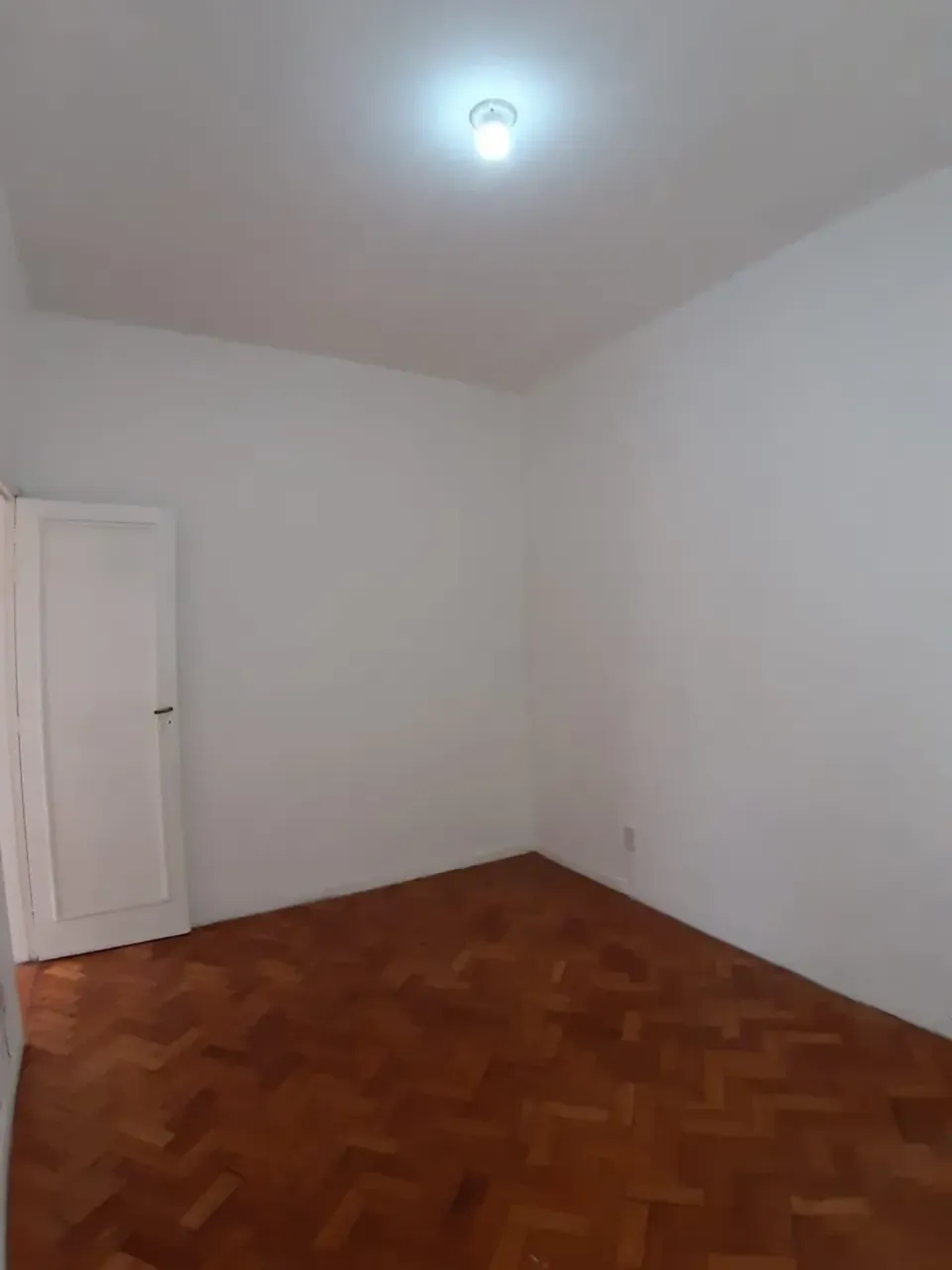 2-bedroom apartment with separate kitchen — photo 6