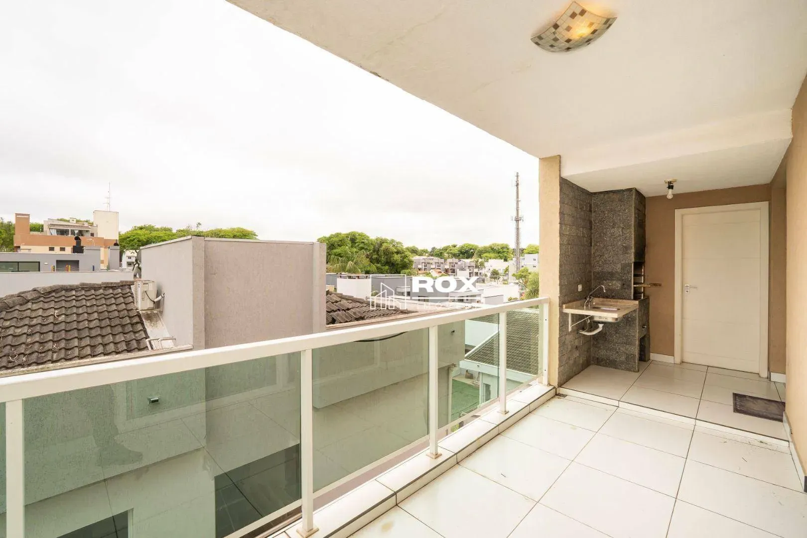 Furnished apartment, 179 m², with a fireplace — photo 7