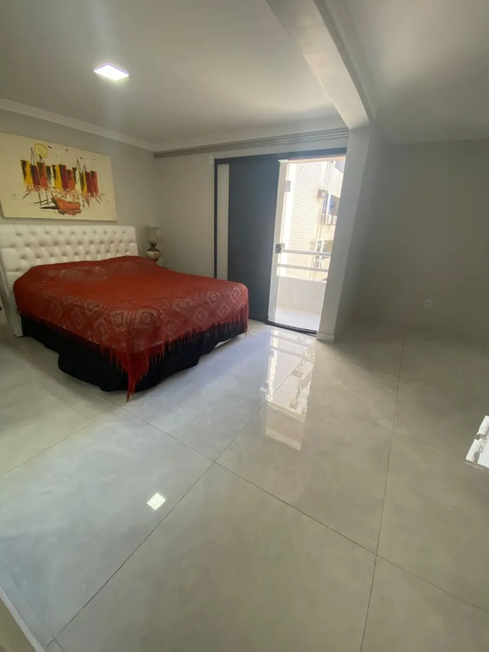 Furnished apartment, 112 m², with a glass-enclosed balcony — photo 2