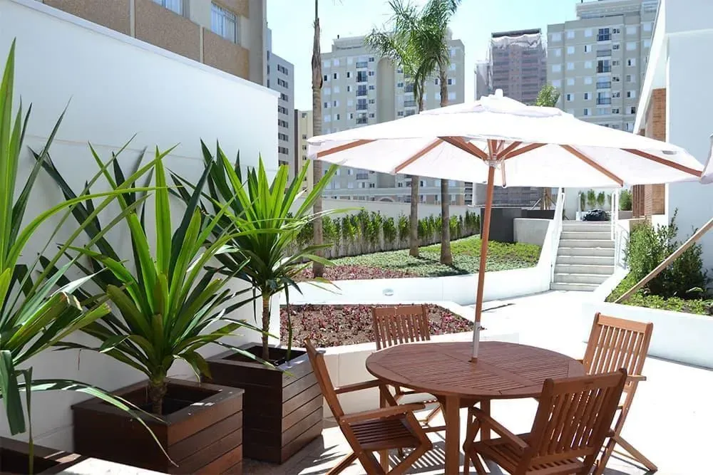 Apartment on the 10th floor with a glass-enclosed balcony — photo 14