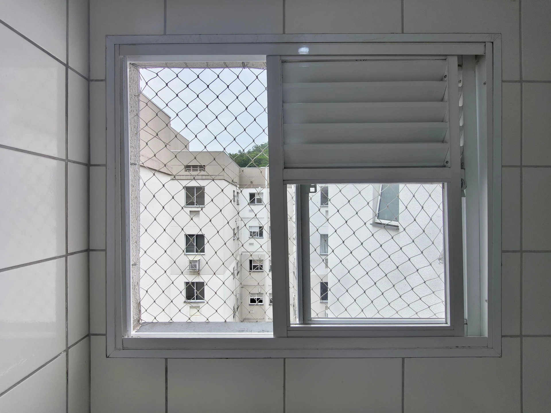 Mountain view in a 2-bedroom apartment, 45 m² — photo 34