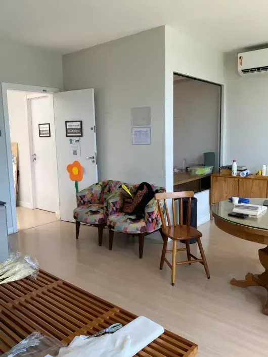Unfurnished house with 8 bedrooms and a private BBQ — photo 12